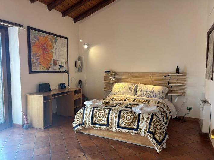 Location de vacances pour 4 personnes, avec vue ainsi que terrasse et piscine dans Puntalazzo - 3