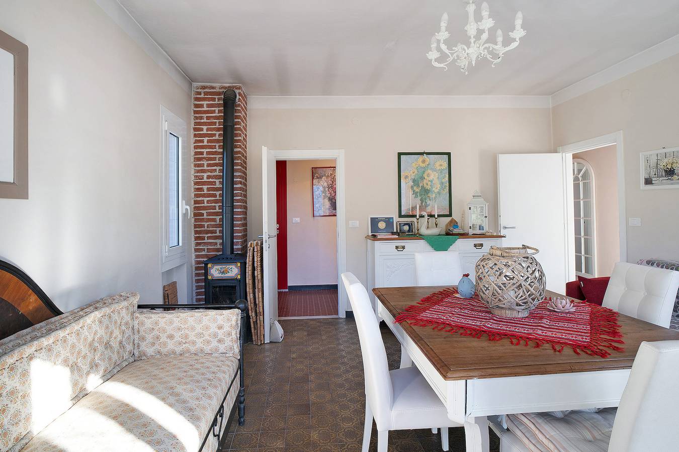 Appartamento intero, Appartamento 'Sweet Caselle' con vista sulle montagne, giardino in comune e Wi-Fi in Testico, Riviera di Ponente