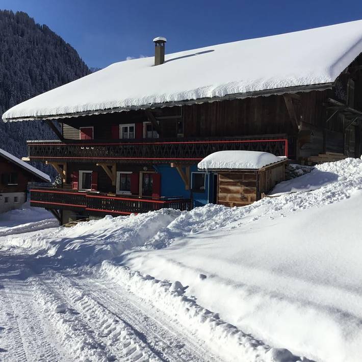 Chalet pour 6 personnes, avec balcon à Chatel
