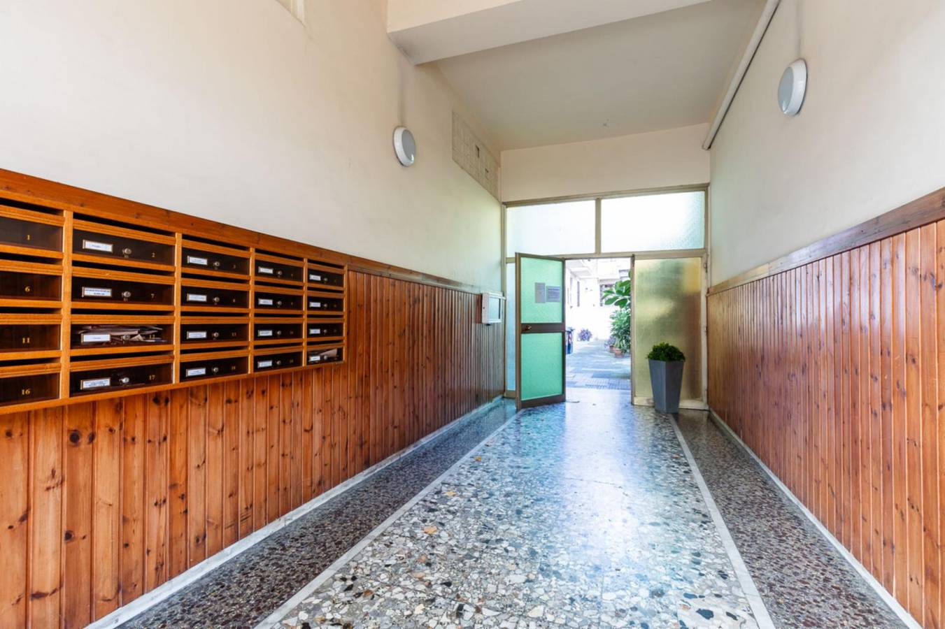 Ganze Wohnung, Ferienwohnung für 5 Personen mit Balkon/Terrasse in Rom, Rom Provinz