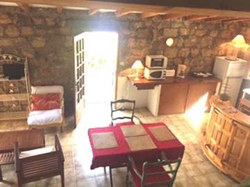Gîte pour 2 personnes, avec jardin dans 