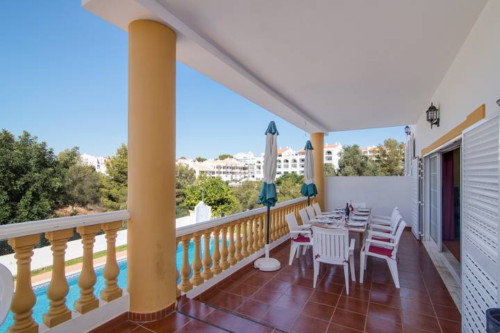 Ferienhaus "Villa Do Lago" mit Meerblick, Balkon, Garten & Pool in Albufeira e Olhos de Água, Faro Distrikt