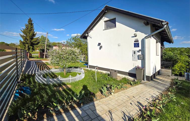 Gemütliche 2-Zimmer-Wohnung mit Pool, Grill und kostenlosem WLAN in Bjelovar-Bilogora
