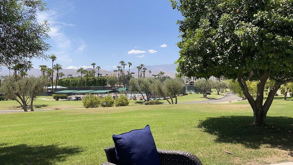 Ganze Wohnung, Neu! 40 - Liebe: Komplett renoviert, 2 Bett / 2 Bad, herrliche Aussicht. Ein Greenday-Objekt! in Rancho Mirage, Coachella Valley