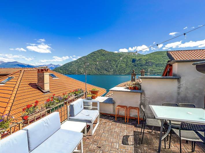 Ferienwohnung für 5 Personen, mit Ausblick und Seeblick sowie Terrasse, mit Haustier - 1
