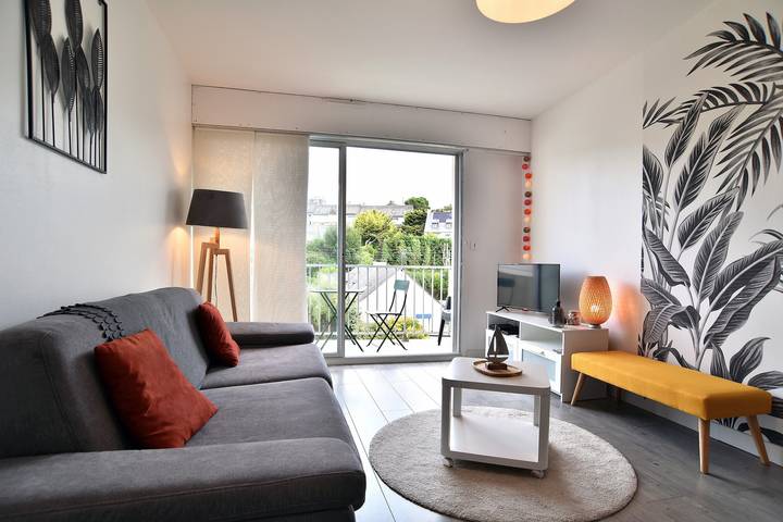 Gîte pour 3 personnes, avec piscine et balcon dans Office De Tourisme De Saint Cast Le Guildo