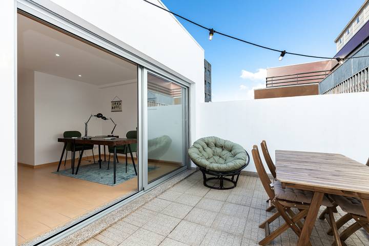 Apartamento de férias para 6 pessoas, com Terraço e Jardim em Paranhos