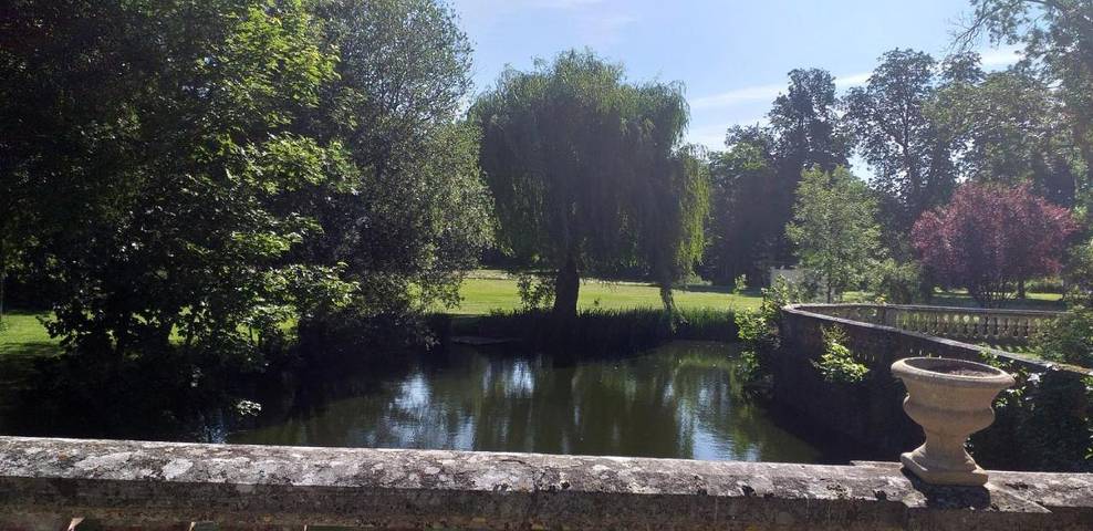 Chambre d’hôte pour 2 personnes, avec Balcon et Terrasse ainsi que Jardin et Vue
