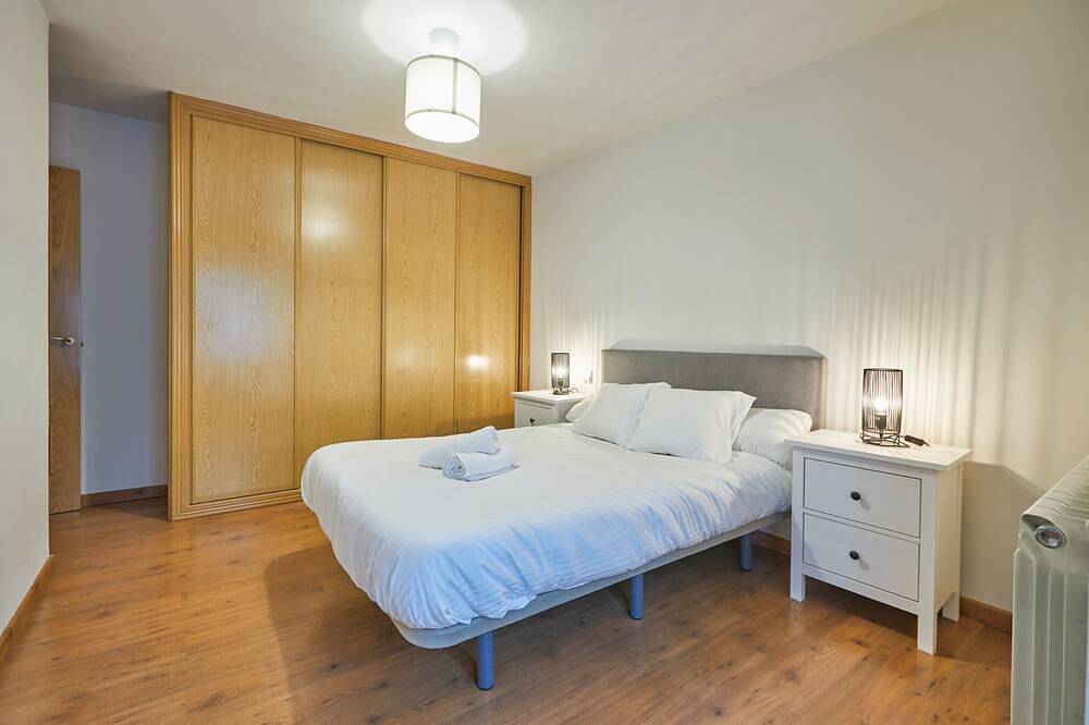 Entire apartment, Ávila Center: Your Plaza Italia Retreat in Ávila, Ávila Region