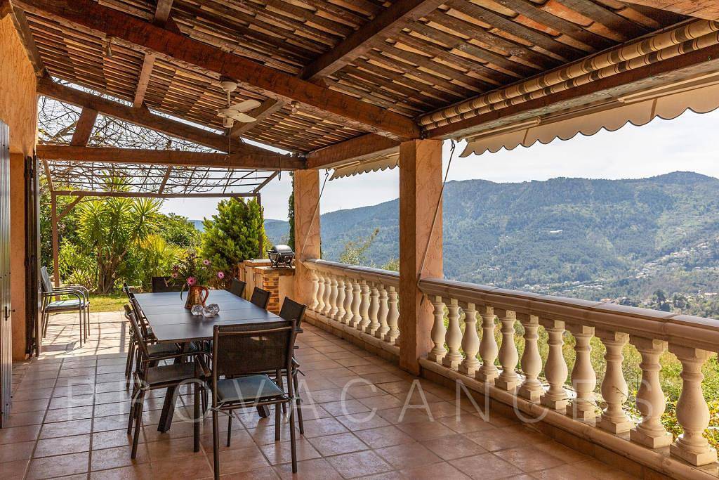 Large villa with pool north of Nice close to Contes in Contes, Région de Nice