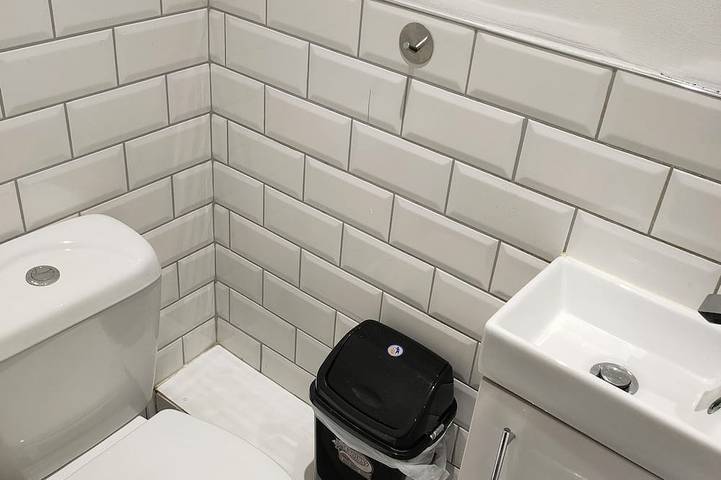 Cozy Ensuite Room w/ Kitchen Access – Heart of Liverpool in Liverpool, Merseyside
