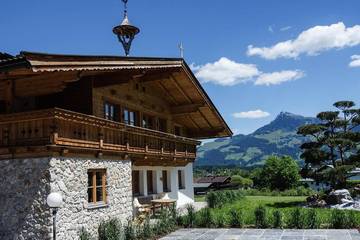 Chalet für 14 Personen, mit Balkon und Sauna sowie Whirlpool und Garten in Kirchberg in Tirol