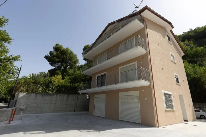 Albergo a gestione familiare per 3 persone - 1