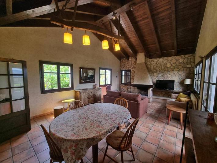 Casa rural para 13 personas, con jardín además de vistas y piscina, Se admiten mascotas en Provincia de Barcelona - 4