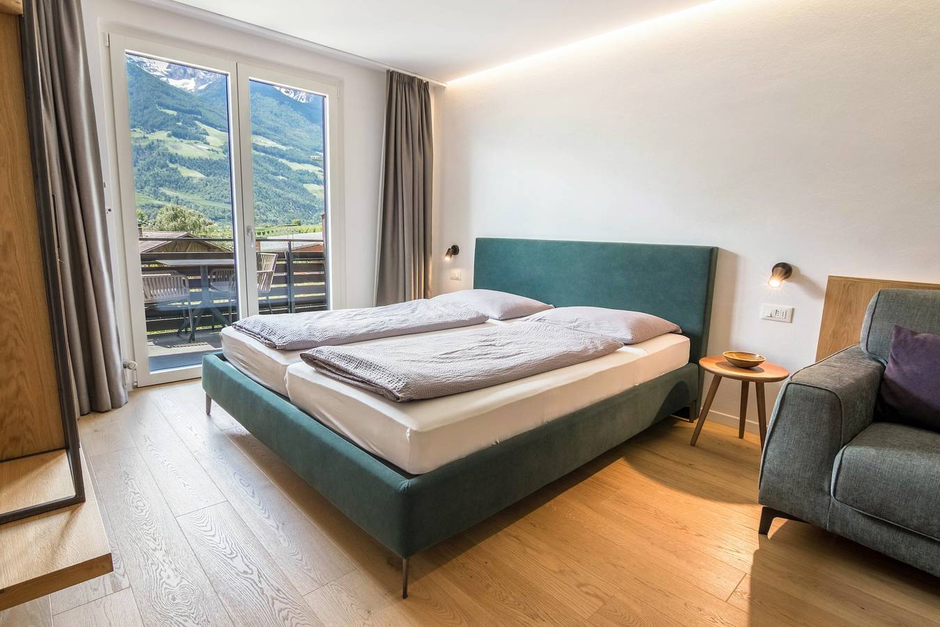 Ganze Wohnung, Ferienwohnung 'Kortscherhof Apt Typ 6-4' mit Bergblick, Gemeinschaftsgarten und Wlan in Kortsch, Schlanders