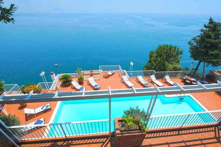 Villa idyllique avec piscine privée Ravello vue imprenable, Spa, proche de la plage in Castiglione, Ravello