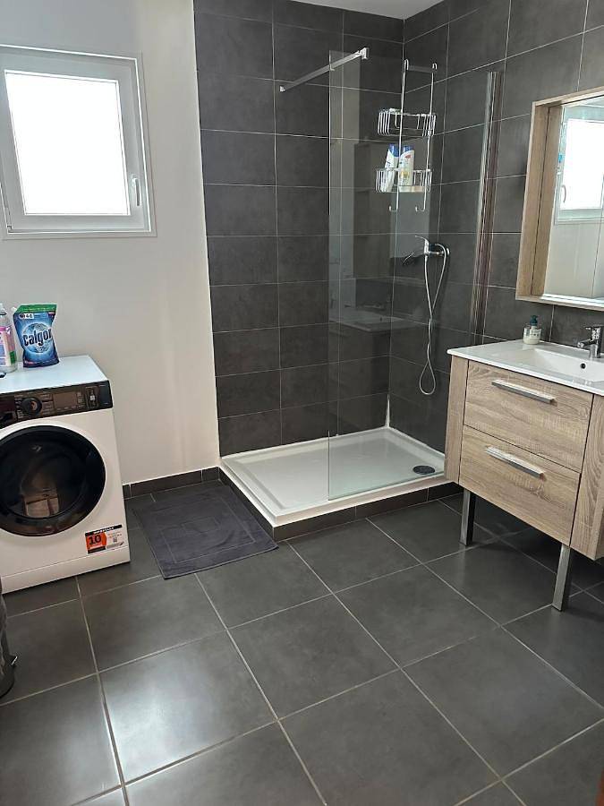 Location de vacances pour 5 personnes, avec terrasse ainsi que jardin et jacuzzi à Maubourguet - 3