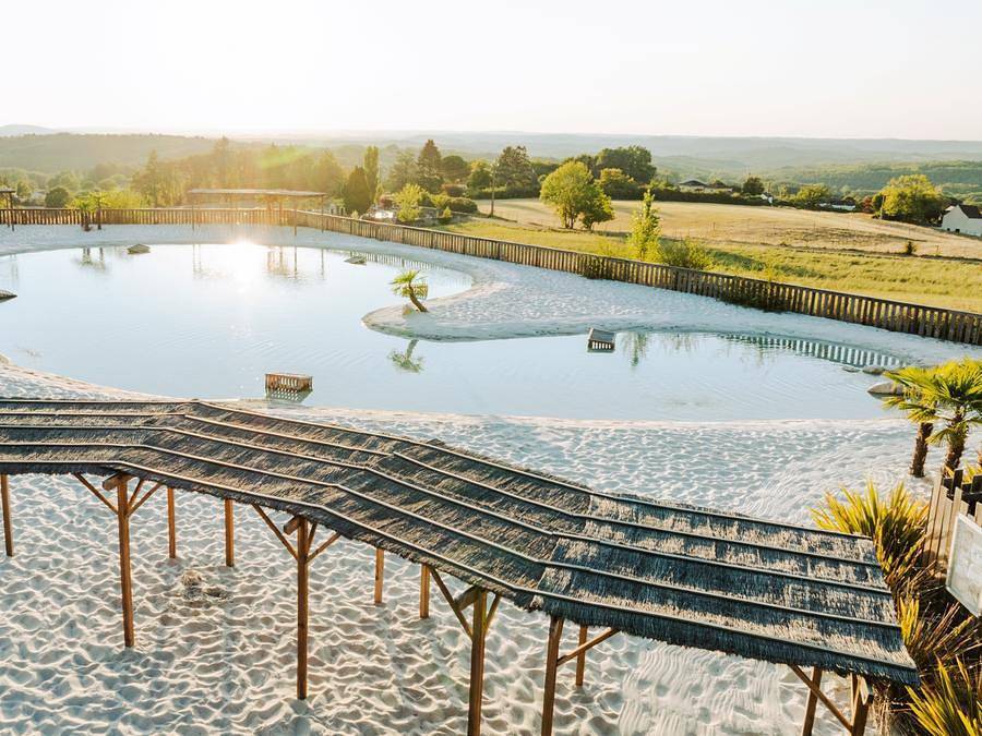 Camping Sunelia - Le Sequoia - Tente 5 personnes - Eco Lodge 2 chambres - sans sanitaire in Payrac, Quercy
