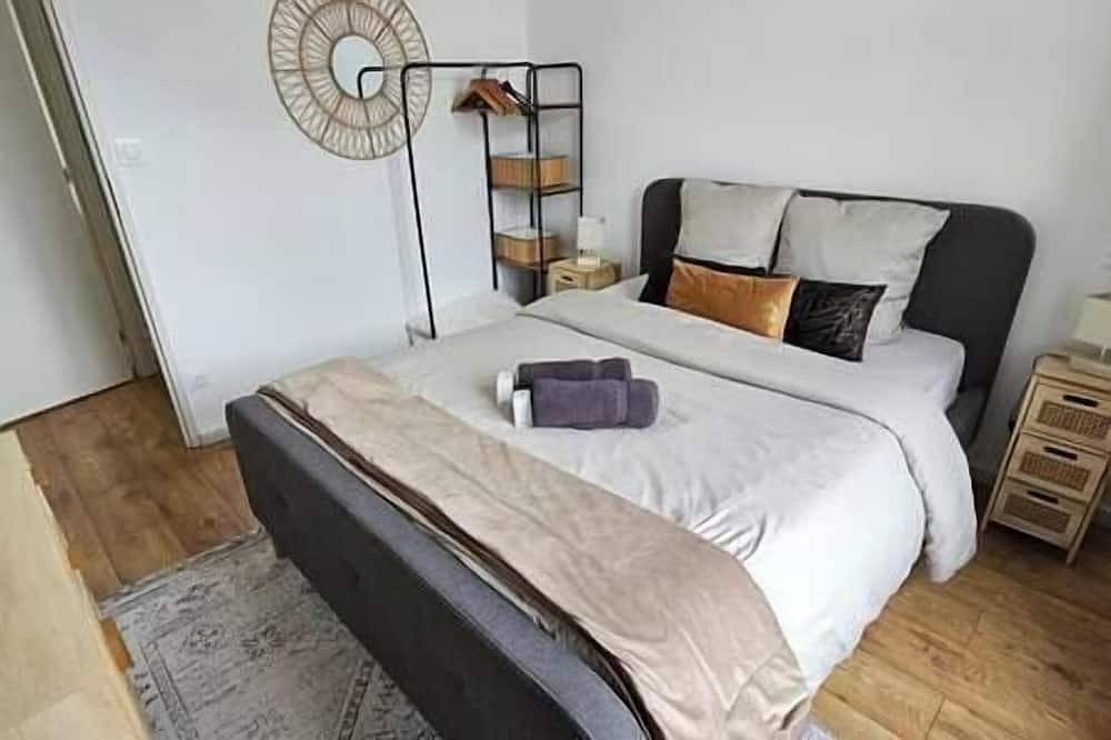 Apartamento entero, Elegant apartment in a luxury residence in Arrás (Paso de Calais), Región de Arras
