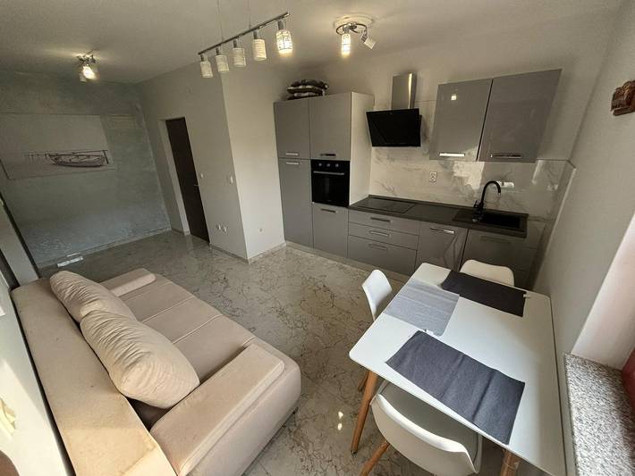 Ferienwohnung für 4 Personen, mit Balkon/Terrasse in Sukosan