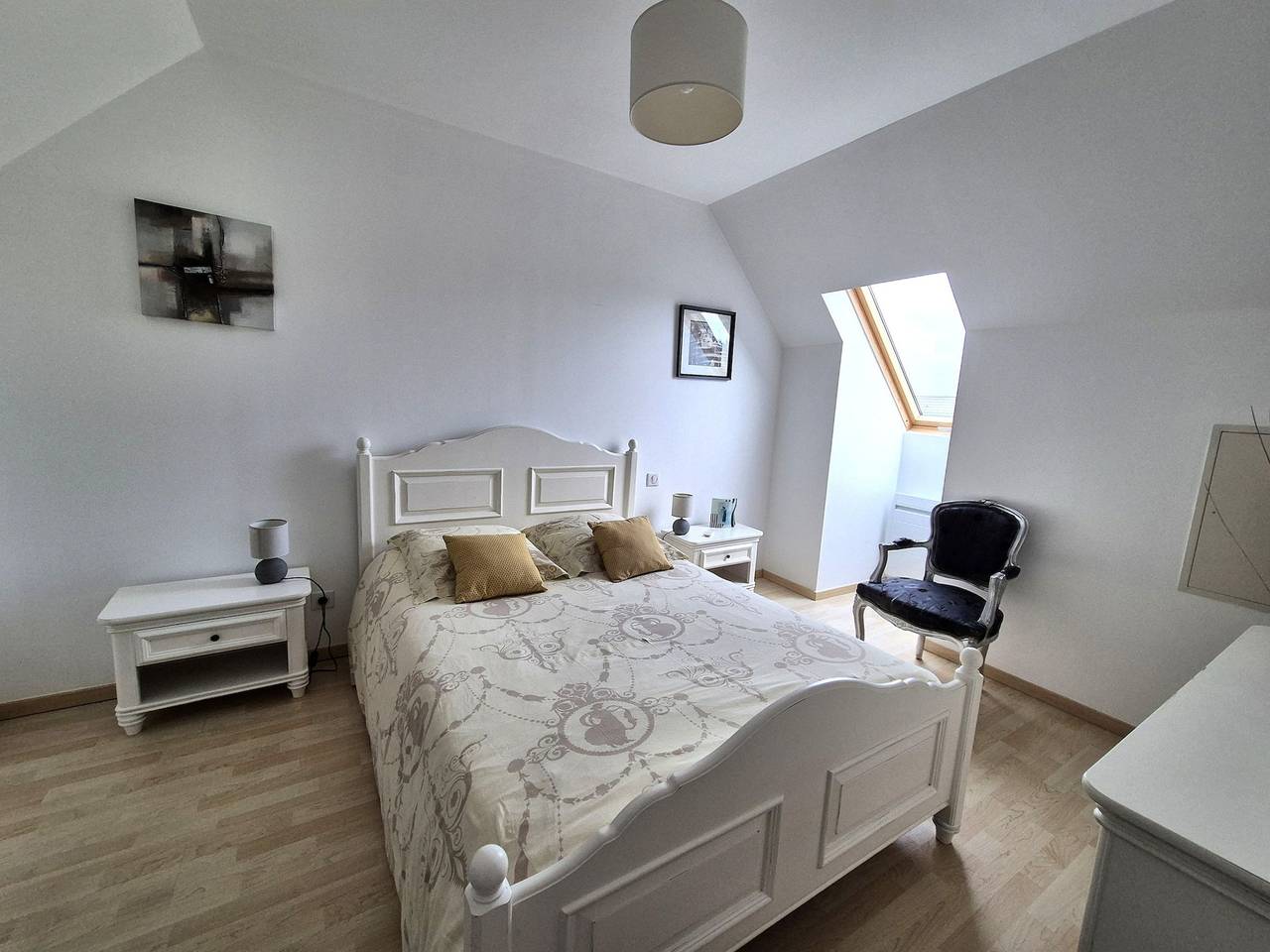 Modern Holiday Home In Denneville with Garden in Denneville, Région de Coutances