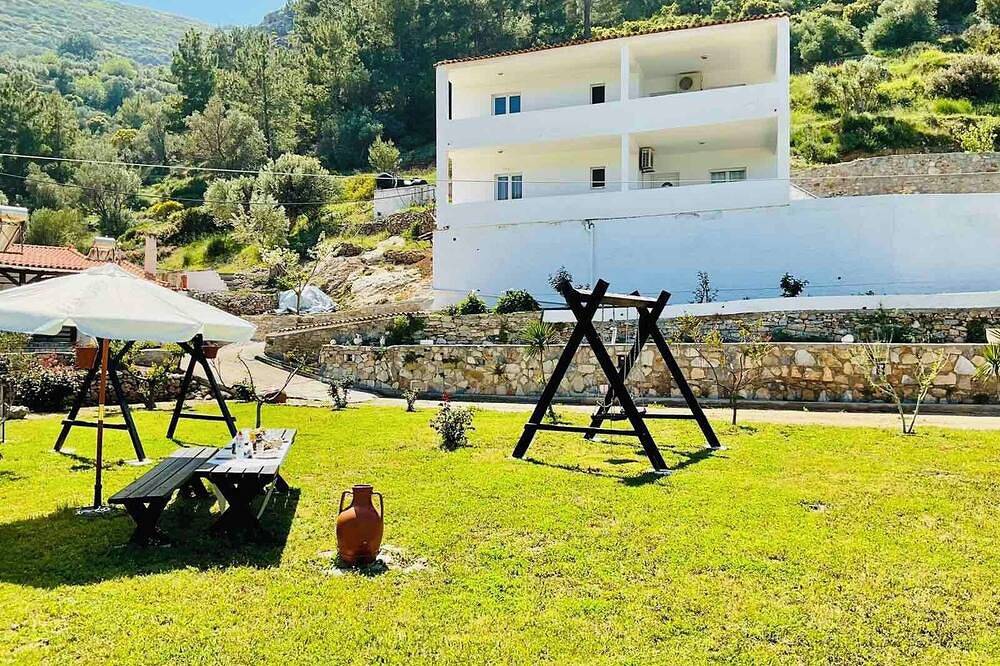 Seacret too by Villa Glyfos in Samos