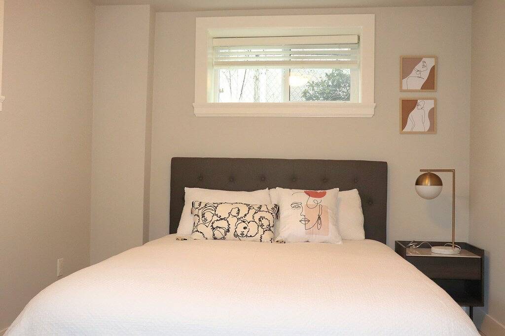 Ganze Wohnung, 2 Beds suite near Metrotown and Skytrain in Burnaby, British-Columbia