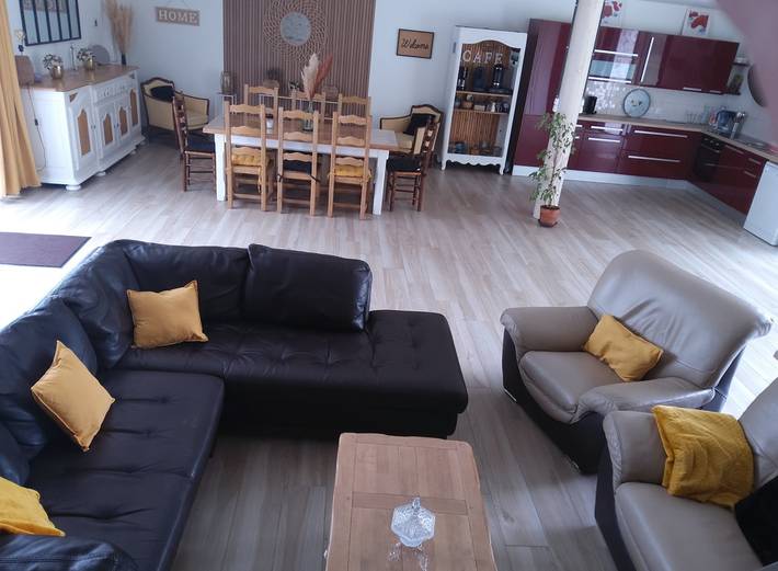 Gîte pour 8 personnes, avec terrasse ainsi que jardin et piscine dans Yvelines - 2