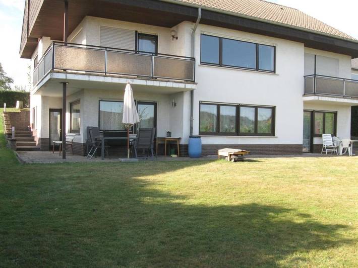 Ferienwohnung für 2 Personen, mit Terrasse und Garten sowie Ausblick