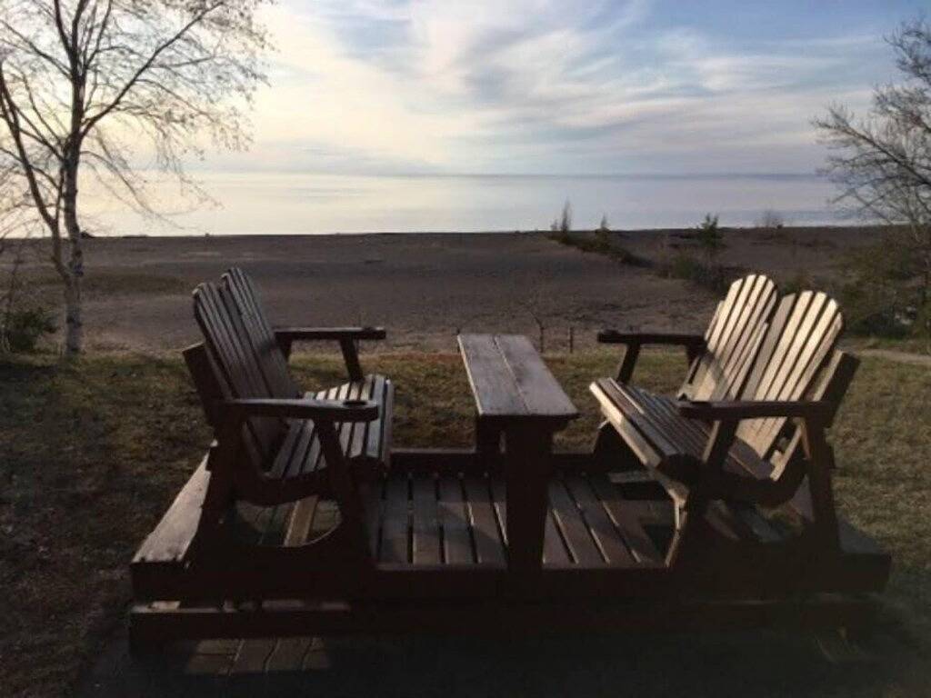 2-Chalet on Lac St Jean/private beach Citq 301480 in Saguenay–Lac-Saint-Jean