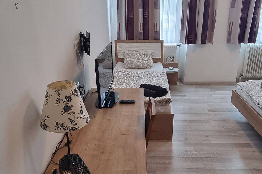 Entire apartment, Room Stockerau in Stockerau, Korneuburg