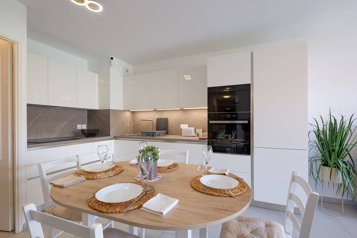 Ganze Wohnung, Ferienwohnung für 4 Personen mit Balkon in Frejus, Massif de l'Esterel