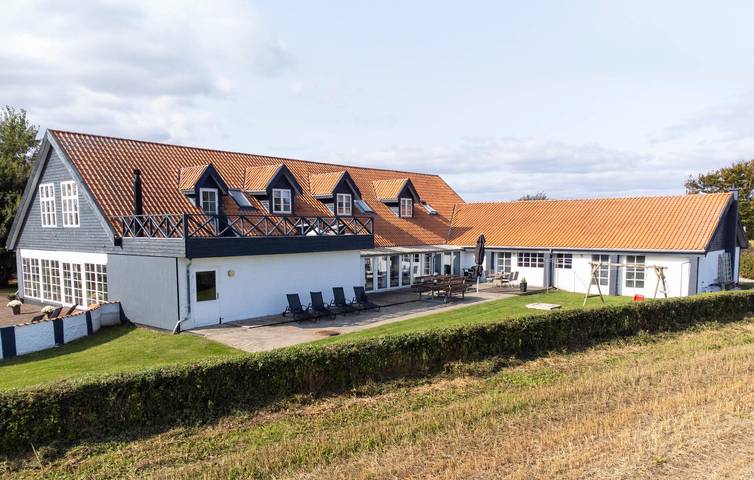 Ferienhaus für 24 Personen, mit Whirlpool und Terrasse sowie Pool und Sauna auf Als - 3