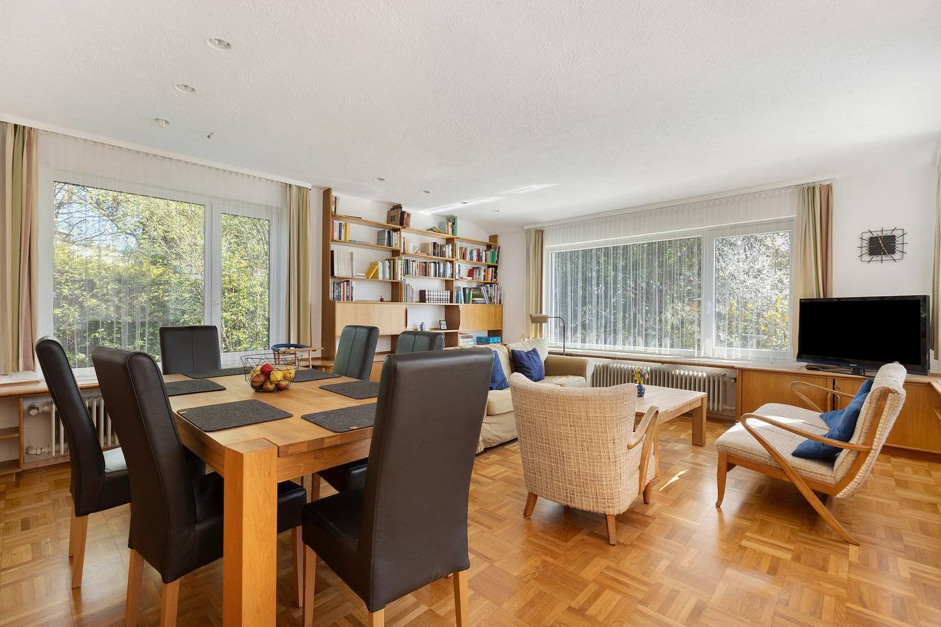 Ganze Wohnung, Ferienwohnung 'Hegaudomizil' mit privater Terrasse, privatem Garten und Wi-Fi in Engen, Hegau