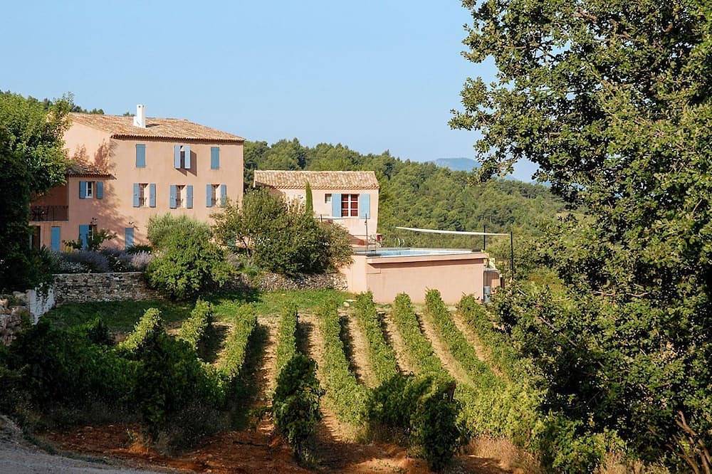 Mas Du Chateau - Six Bedroom Villa, Sleeps 14 in Trets, Mediterranean Coast (France)