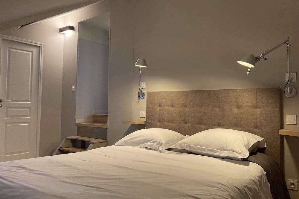 Top-of-the-range air-conditioned gite with jacuzzi in Fussy, Bourges region