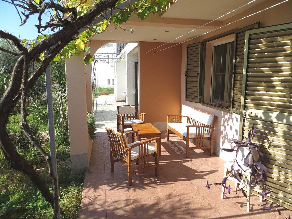 Dvokrevetna soba s vlastitom kupaonicom in Vela plaža, Baška