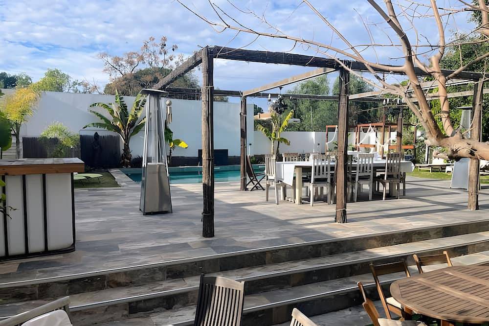 Vakantiehuis 'Gaia' met Uitzicht op de Bergen, Wi-Fi en Airconditioning in Mutxamel, Costa Blanca