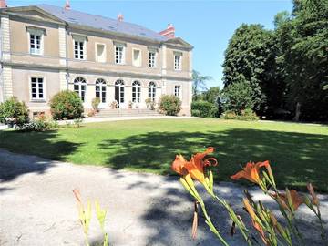 Chambre d’hôte pour 4 personnes, avec piscine ainsi que jardin et vue sur le lac à Saint-Viaud