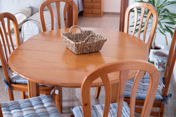 Ferienwohnung für 6 Personen, mit Meerblick und Terrasse sowie Garten und Kinderpool in Spanien - 2