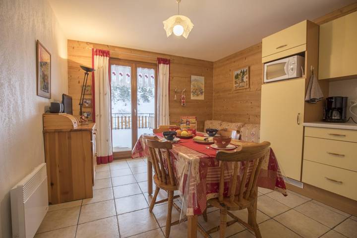 Gîte pour 5 personnes, avec jardin à Termignon - 4