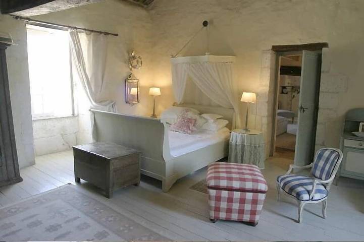 Gîte pour 9 personnes, avec jardin à Lusignac - 3