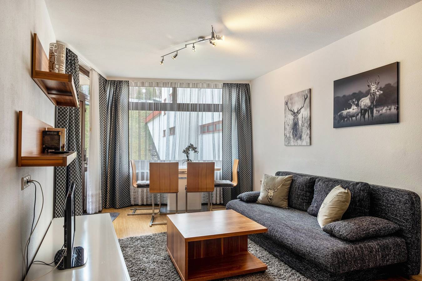 Ganze Wohnung, Ferienwohnung '2 Zimmer Mit Pool' mit privatem Pool, Balkon und Wi-Fi in Schluchsee, Südschwarzwald