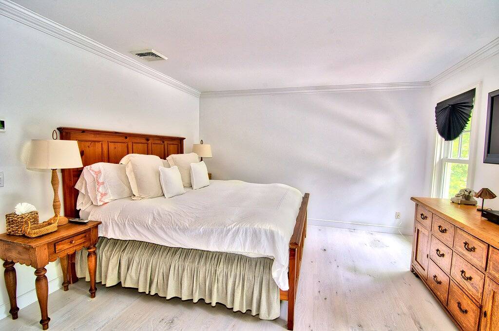 Privates, charmantes, schönes Bauernhaus auf 1 Hektar in Wainscott East Hampton in Wainscott, Hamptons