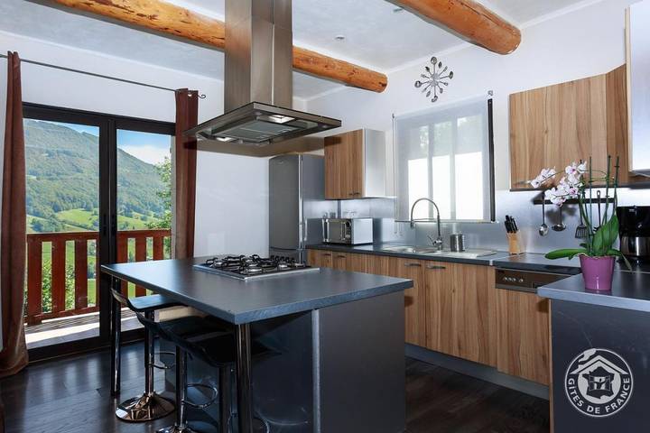 Gîte pour 4 personnes, avec terrasse à Aillon-le-Jeune - 2