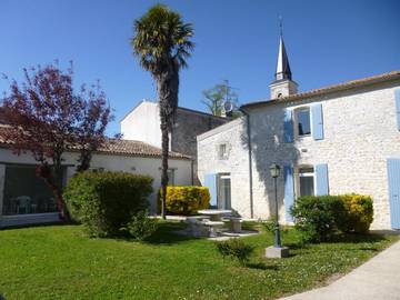 Gîte pour 6 personnes, avec jardin et terrasse à L'Éguille