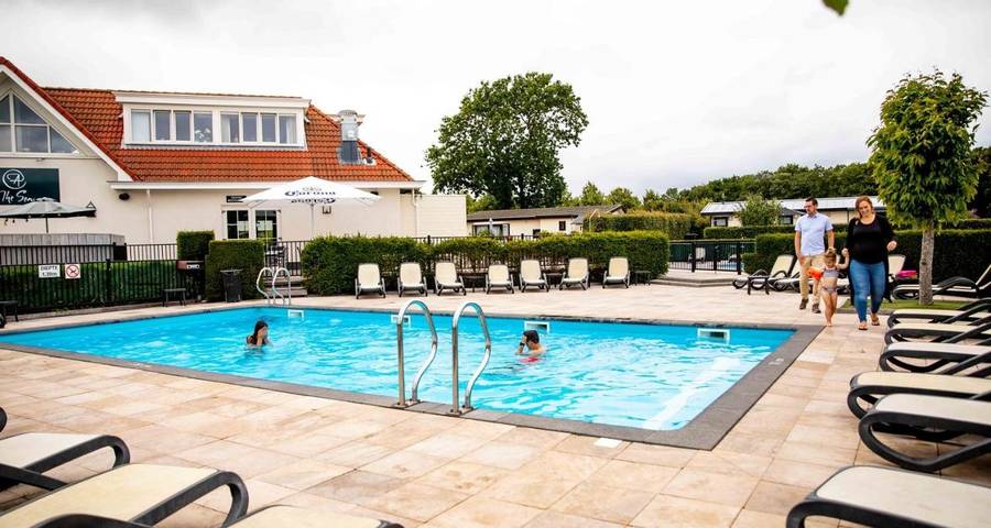 Bungalow für 6 Personen, mit Terrasse und Garten sowie Pool und Ausblick, mit Haustier in Noordwijk - 4