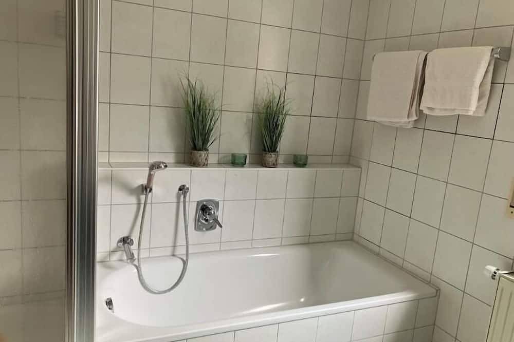 Ganze Wohnung, 3,5 Zimmer Ferienwohnung am Fuße der Schwäbischen Alb Balingen in Balingen, Neckar-Alb