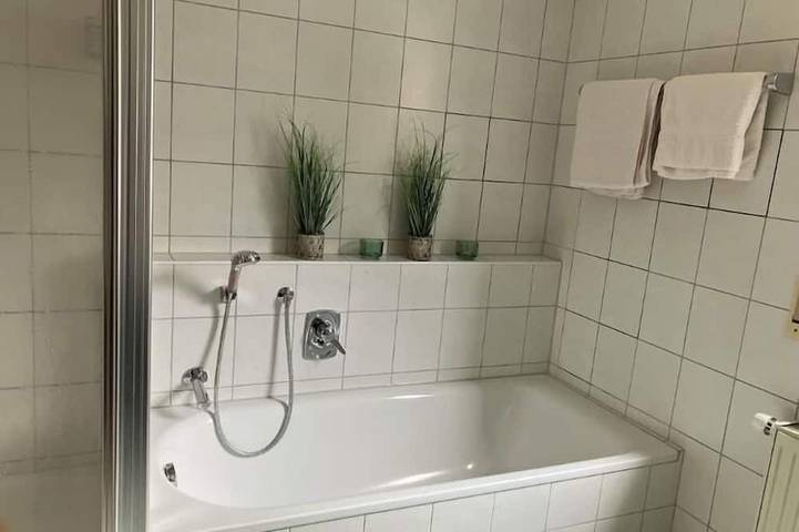 Ganze Wohnung, 3,5 Zimmer Ferienwohnung am Fuße der Schwäbischen Alb Balingen in Balingen, Schwäbische Alb Radweg Region