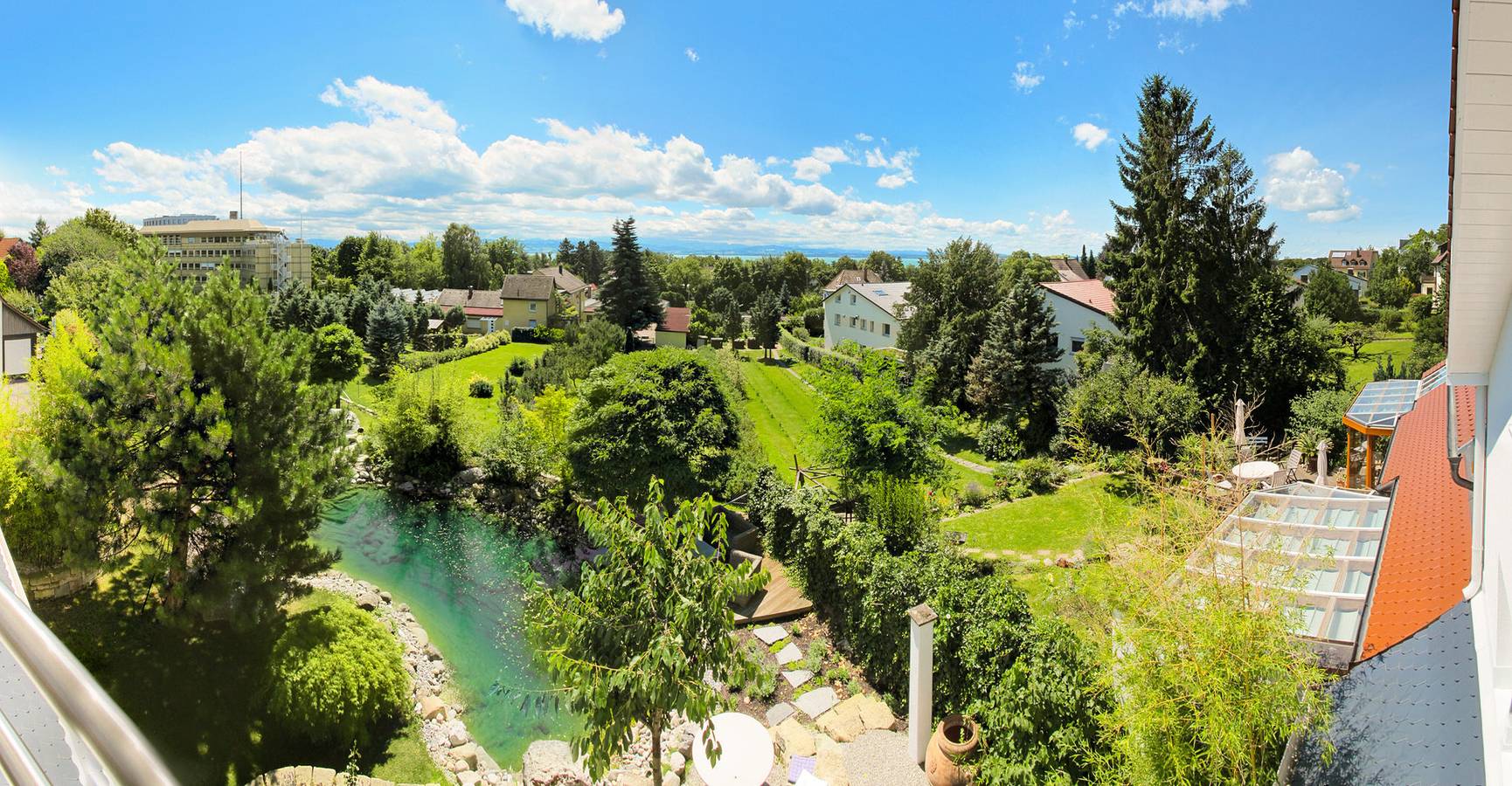 Ganze Ferienwohnung, Haus See- und Säntisblick "Dg" in Friedrichshafen, Region Bodensee-Oberschwaben